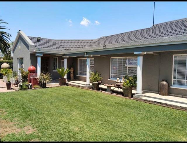 3 BEDROOM HOUSE FOR SALE IN RANDHART